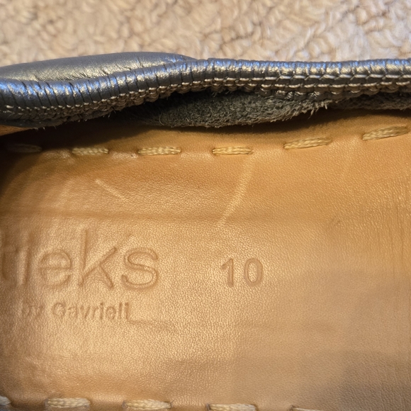 Tieks Silver Ballet Flats Size 10 - Picture 3 of 8